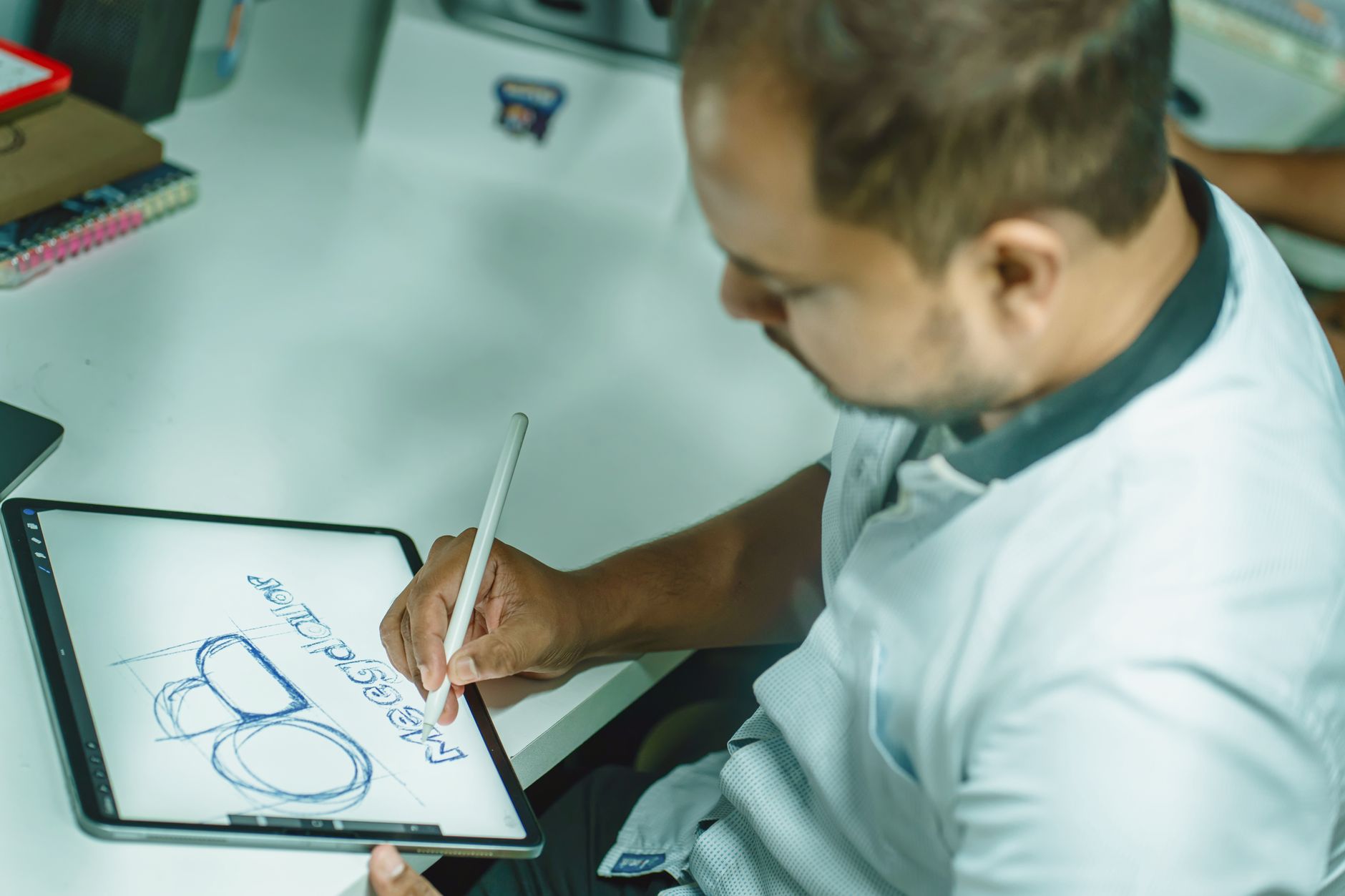 Choisir son logo d'entreprise 7 — processus de conception de logo d'entreprise