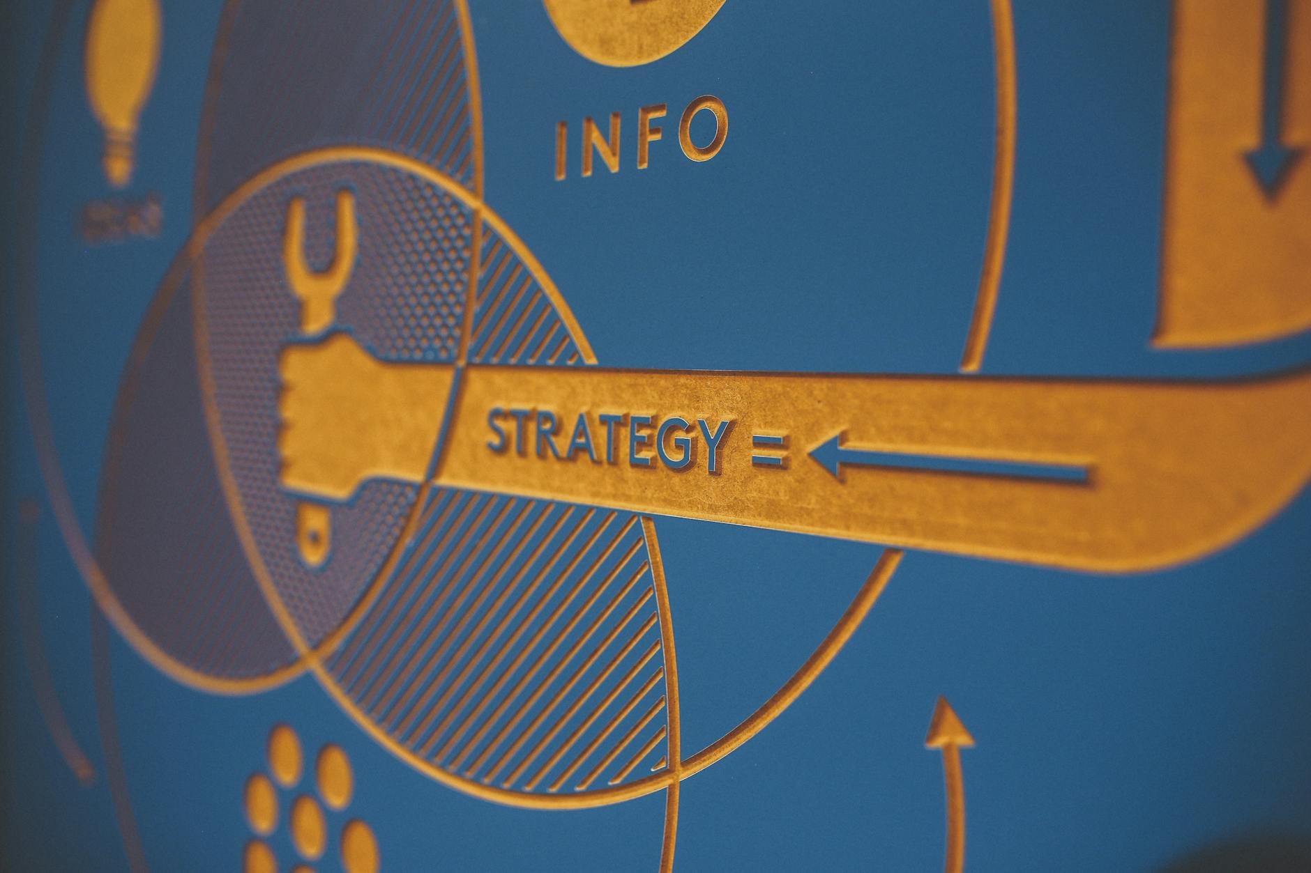 Infographie : définition simple, entre information et graphisme — éléments de design infographique colorés