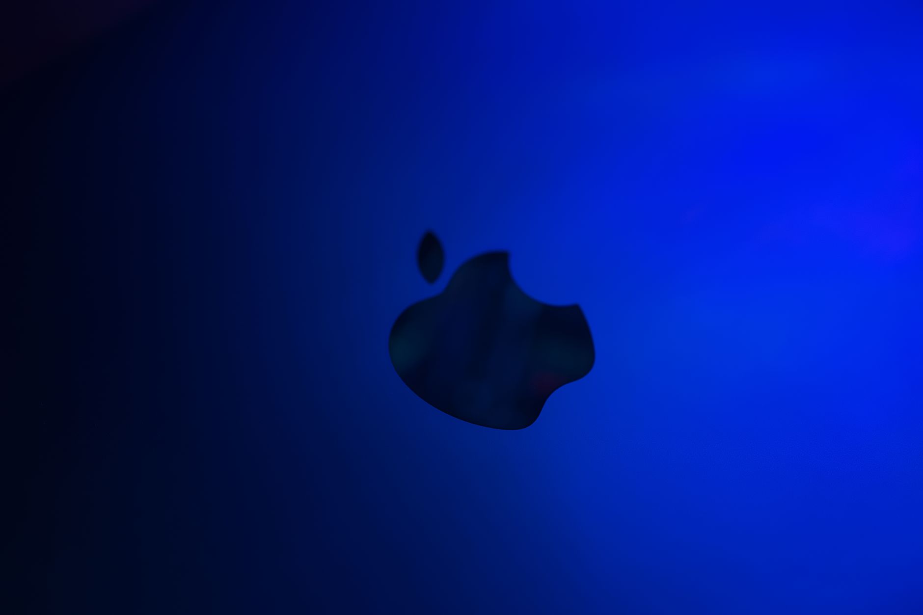Du pommier de Newton à la pomme croquée : naissance et évolution du logo Apple — logo Apple pomme croquée